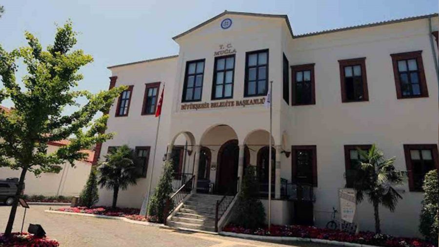 Büyükşehir Belediyesi depremzedelerin su ücretlerini ödüyor