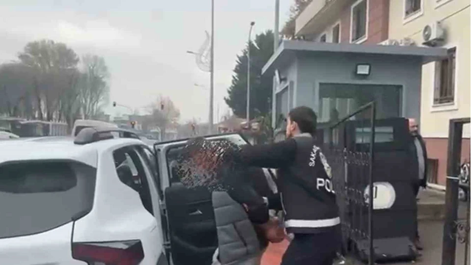 Camiden elektronik e�ya, istasyondan t�r �ald�