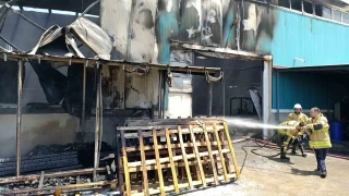anakkale'de plastik cam fabrikasndaki yangn sndrld