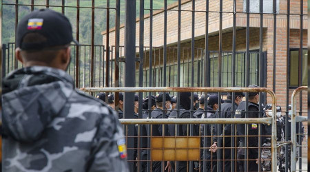 Cezaevinde çeteler çatıştı, yüzden fazla ölü var