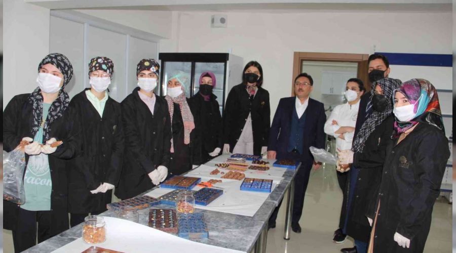 �ikolata ile hayat�n� da tatland�rd�