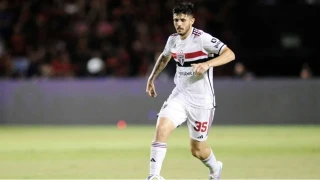 Cim-Bom'a Brezilyalı stoper