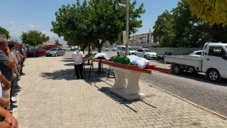 Cinayete kurban giden anne ve k�z�na ac� veda