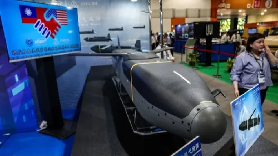 �in'den 20 ABD savunma �irketi ve 10 y�neticiye yapt�r�m karar�