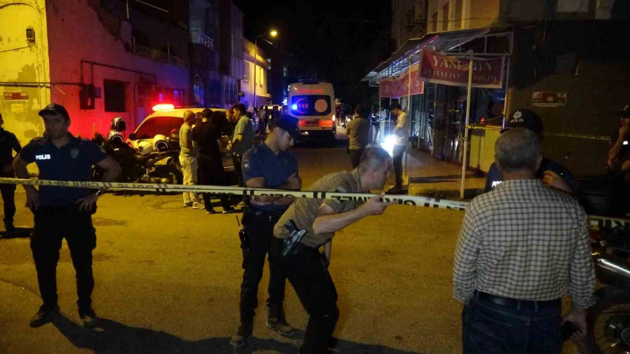 Cinnet getiren şahıs, 3 çocuk annesi eşini öldürdükten sonra intihar etti