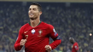 Cristiano Ronaldo, Dnya Kupas'nn grup malarnda forma giyebilecek 
