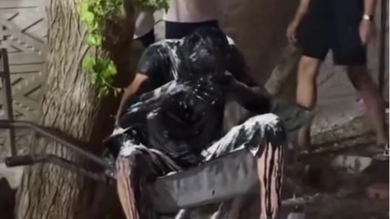 Damad�n �st�ne motor ya�� d�kt�ler