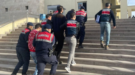 DEAŞ operasyonunda 3 yabancı tutuklandı