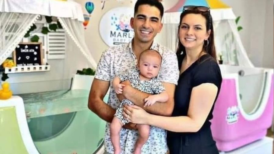Depremde hayatını kaybeden anne ve 10 aylık bebeği son yolculuğuna uğurlandı