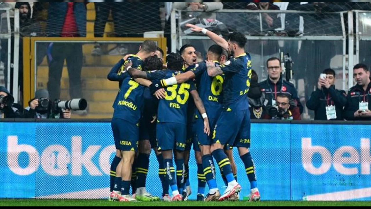 Derbide Fenerbahçe güldü