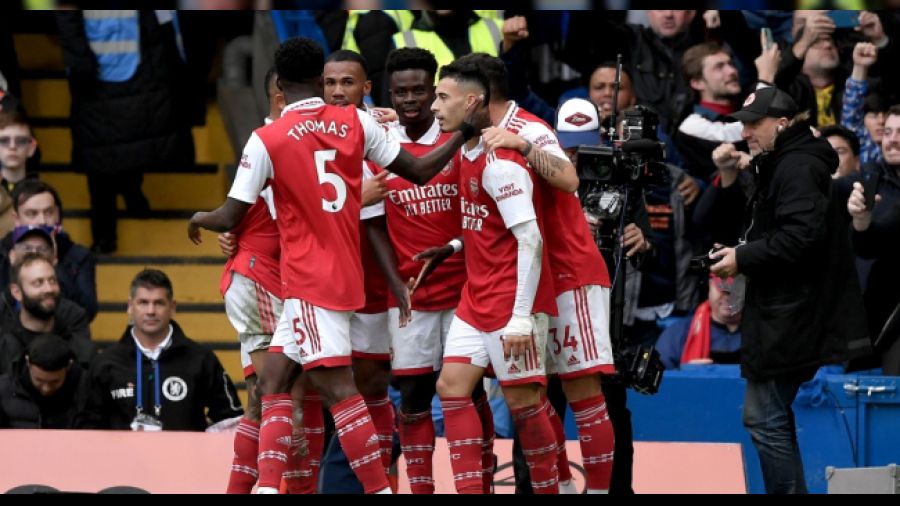 Derbiyi kazanan Arsenal liderliğini korudu
