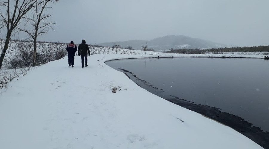 Dereyi kirleten zeytinya�� fabrikas�na ceza