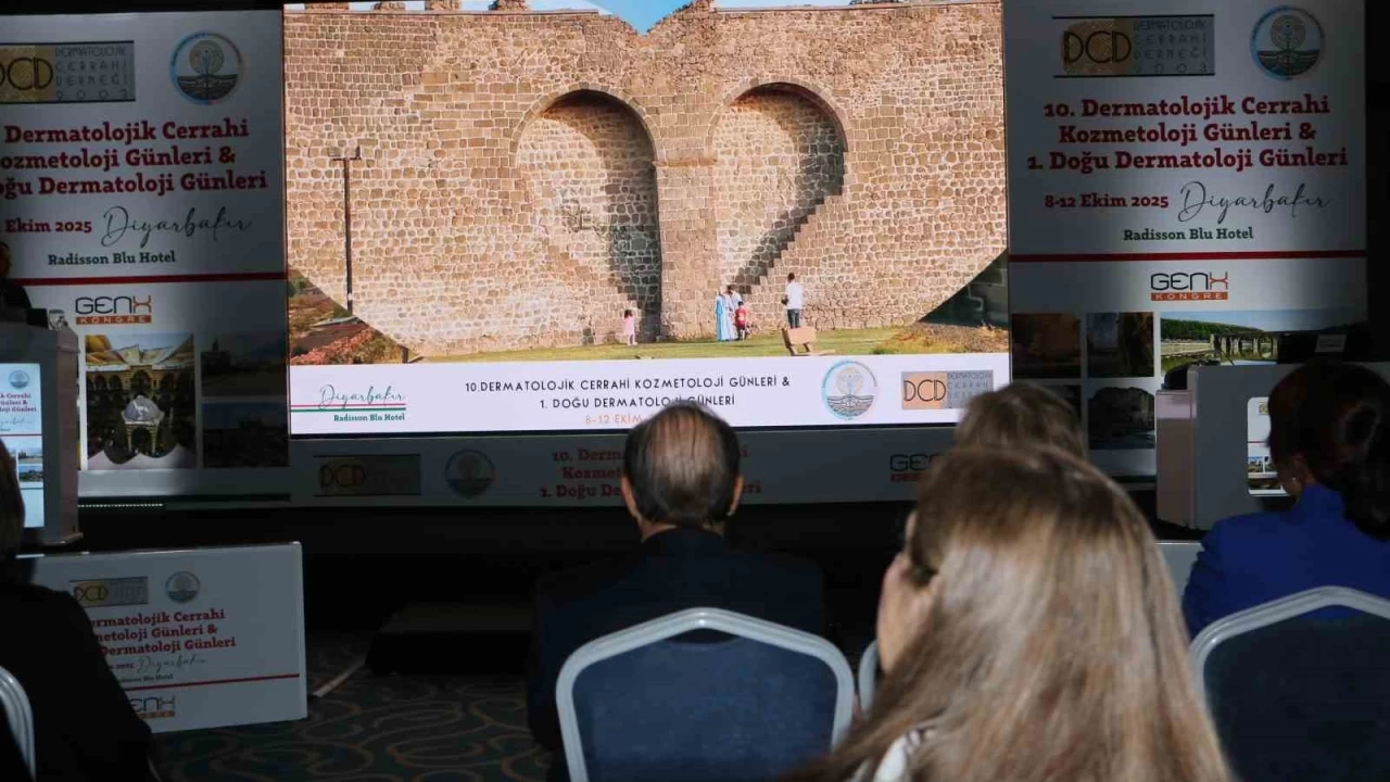 Dermatologlar Diyarbakır'da bir araya geldi
