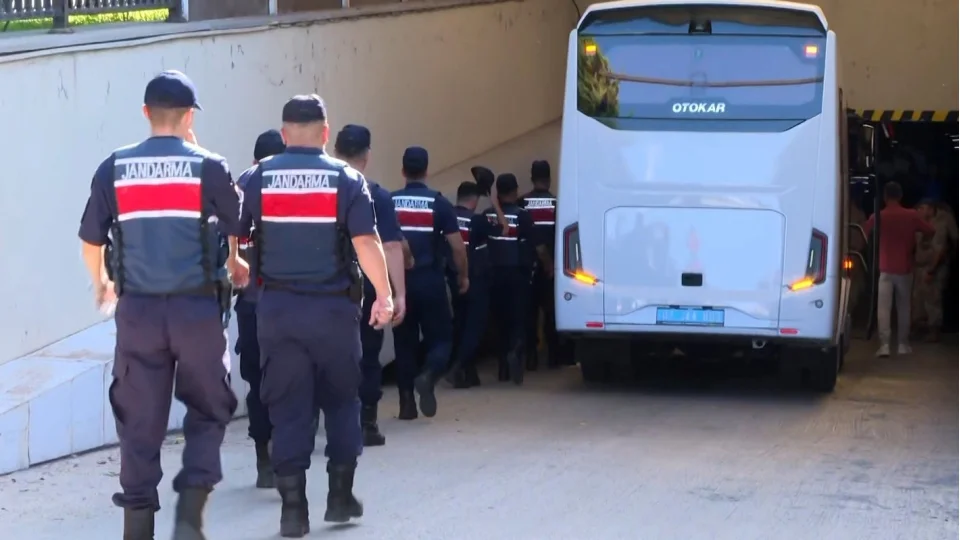 Devlet hazineden çalan çalana!