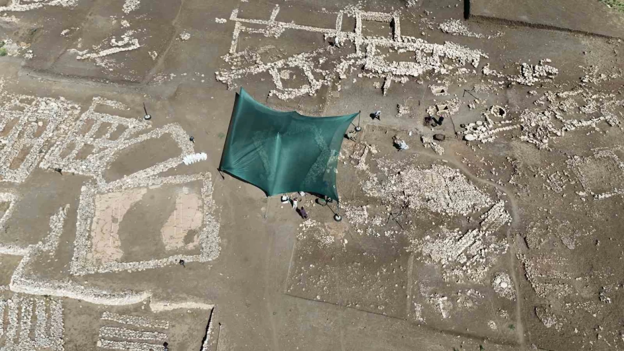 Diyarbakır'da 9500 yıllık kamusal yapı tespit edildi