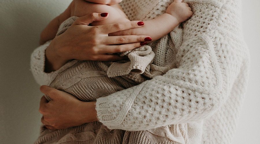 Doğum sonrası duygu değişimiyle baş etmek için 11 öneri
