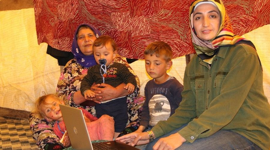 Doktora tezi i�in 8 ayd�r g��erlerle birlikte yaylada ya��yor