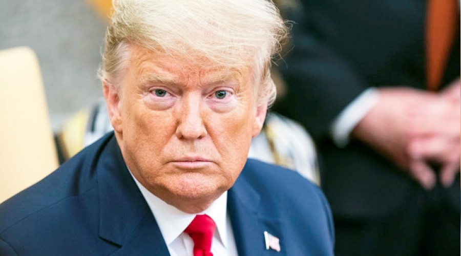 Donald Trump'a senatodan şok