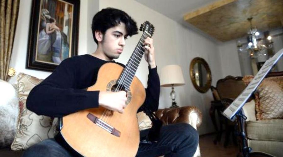 D�nyan�n en iyi 4��nc� gitaristi 