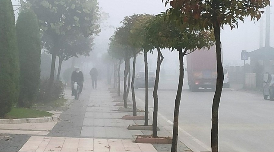 Düzce'de görüş mesafesi 10 metreye kadar düştü
