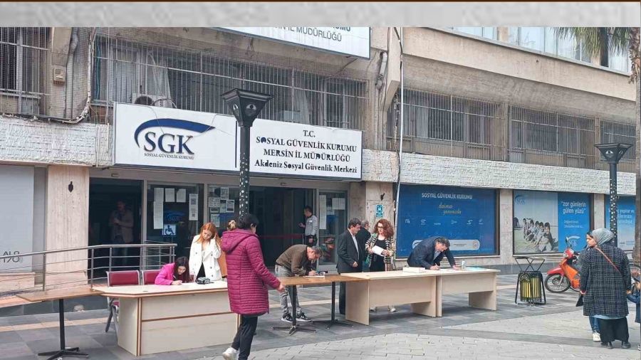 E-Devlet, SGK �nlerindeki EYT kuyru�unu azaltt�