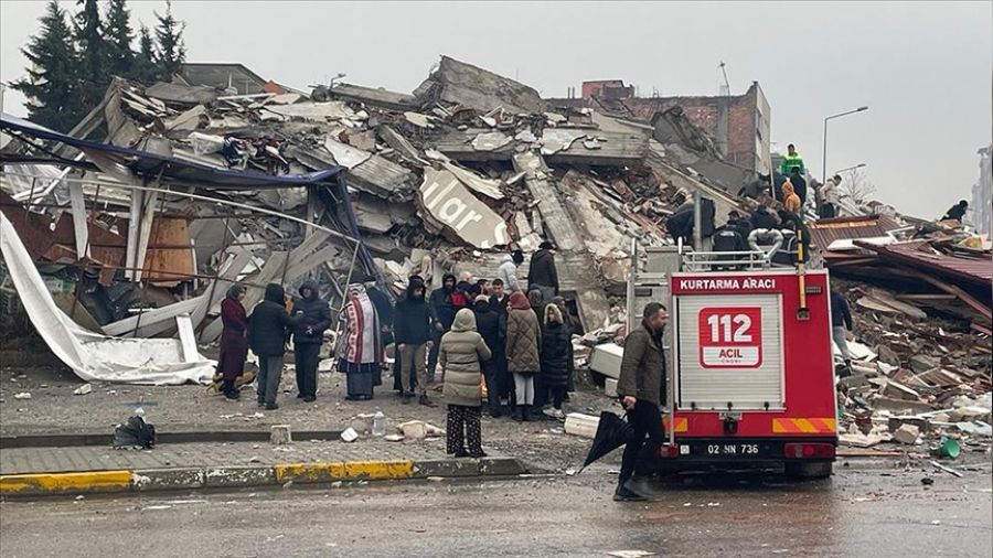 Efe, depremde hayatını kaybetti
