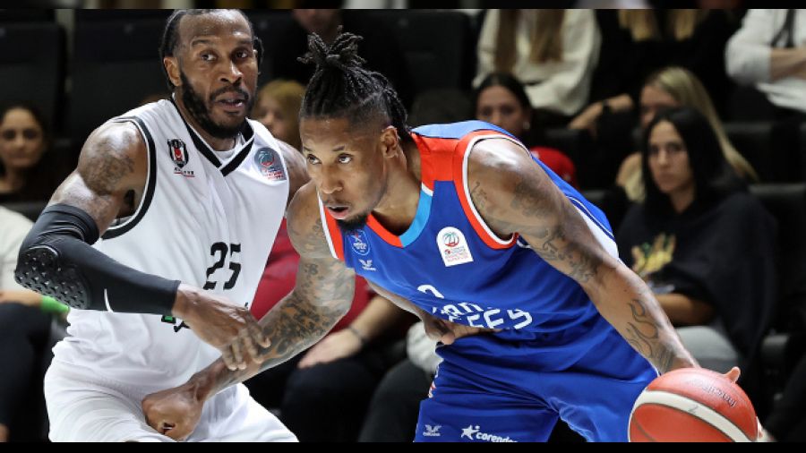 Efes'ten Beşiktaş'a 13 sayı fark