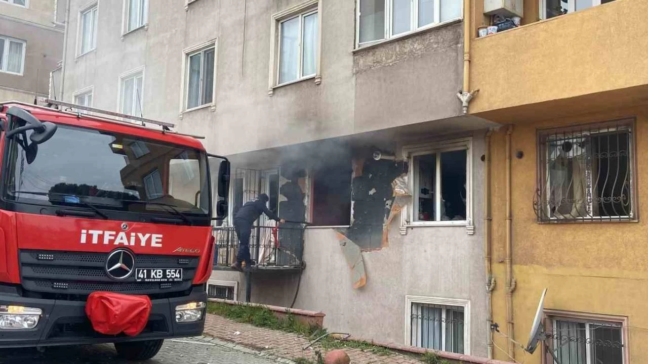 Ekiplere kapıyı açmadı, doğal gaz bomba gibi patladı