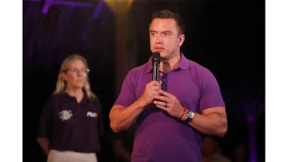 Ekvador'da Bakanlk seiminin galibi Noboa oldu