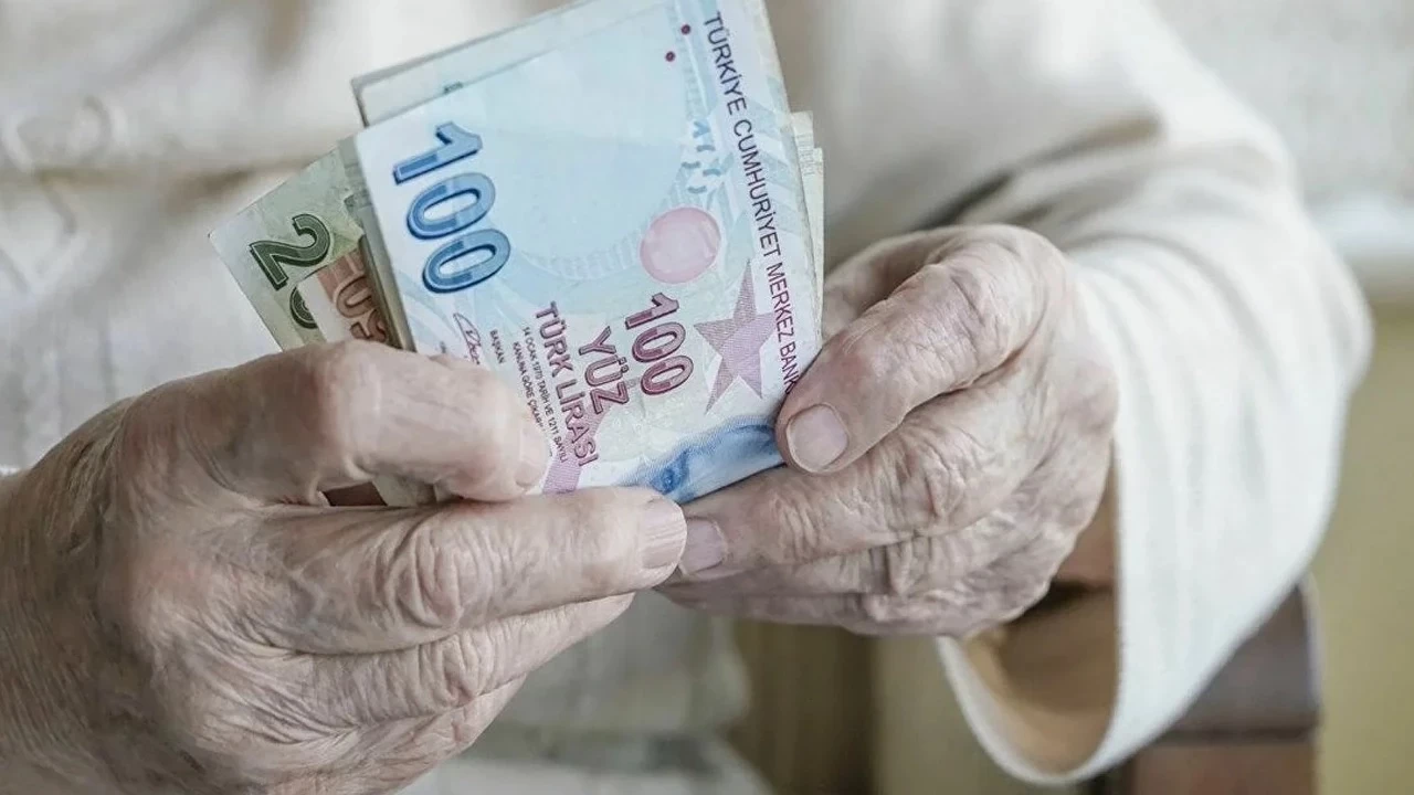 En düşük SSK ve Bağ-Kur emekli ayığı belli oldu