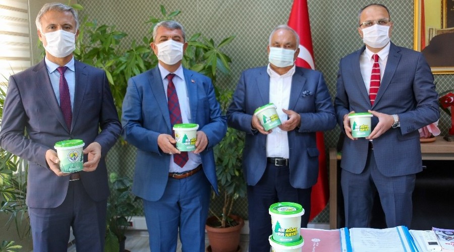Erdemli'de "Bir Ağaç, Bir Hayat" projesi başladı