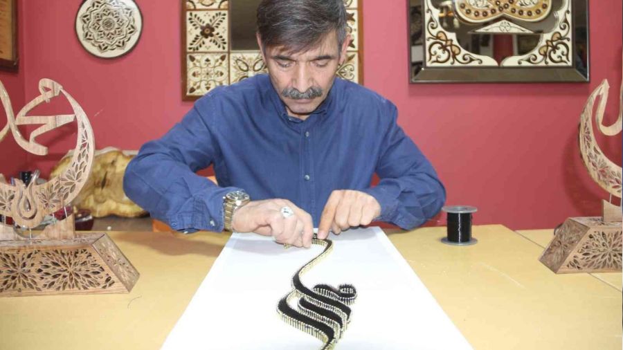 Erzurum'un tek ahşap yakma ve naht sanatı ustası