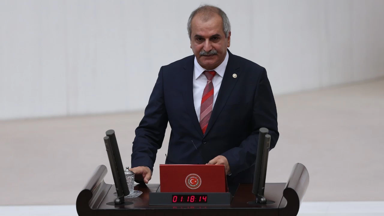 Eski �Y� Parti Milletvekili Ahmet �elik' b��akla yaralayan karde�i tutukland�