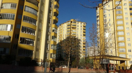 Evinde ölü bulunan engelli kadının kızı tutuklandı