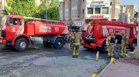 Fatih'te sabah saatlerinde 5 farklı noktada yangın