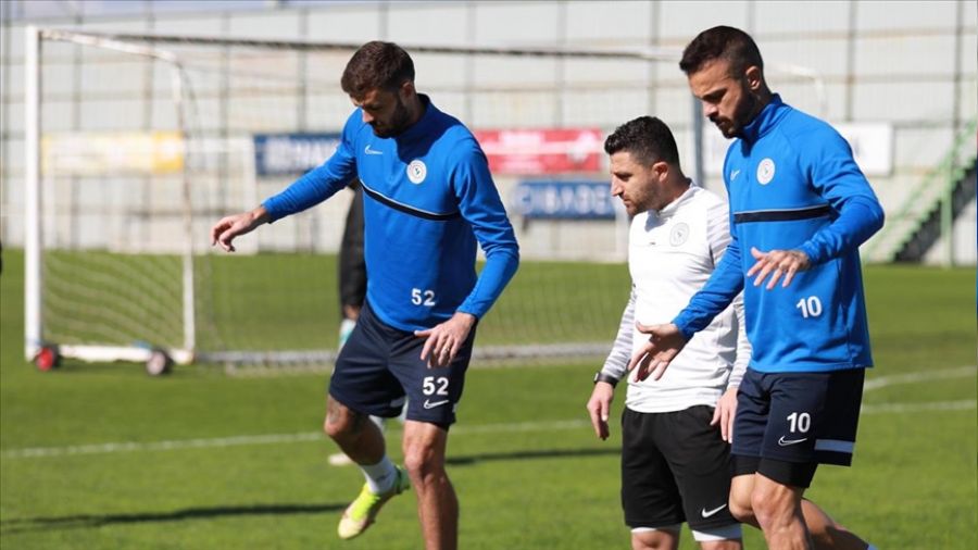 Fenerbah�e ma�� haz�rl�klar�na ba�lad�