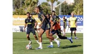 Fenerbahe Portekiz'de hazrlklarn ift idmanla srdrd