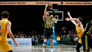 Fenerbah�e'den tart���lan transfer hamlesi