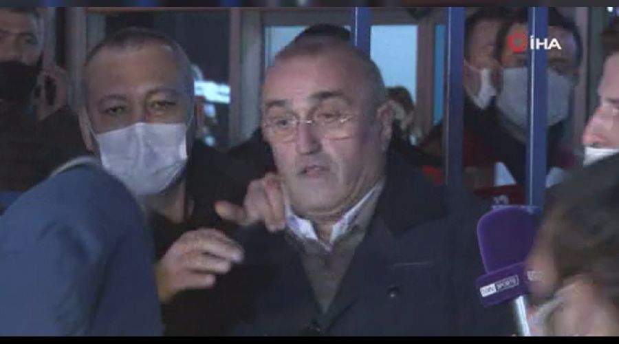 Fenerbah�eli Rambo'dan Galatasaray 2. Ba�kan� Albayrak'a canl� yay�nda sald�r� giri�imi