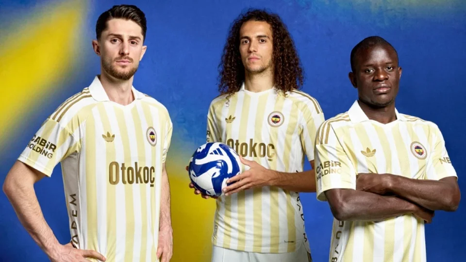 Fenerbah�e'nin 120. �zel formas�, dev transferi finanse edecek