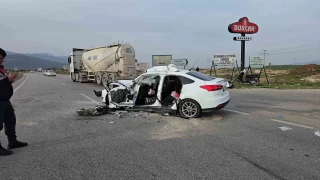 Gaziantep'te i makinesi ile otomobil arpt: 1 l, 4 yaral