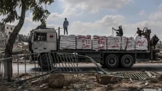 Gazze'deki hkmet, srail'in giriine izin verdii az miktardaki trlarn ounu yamalattn bildirdi