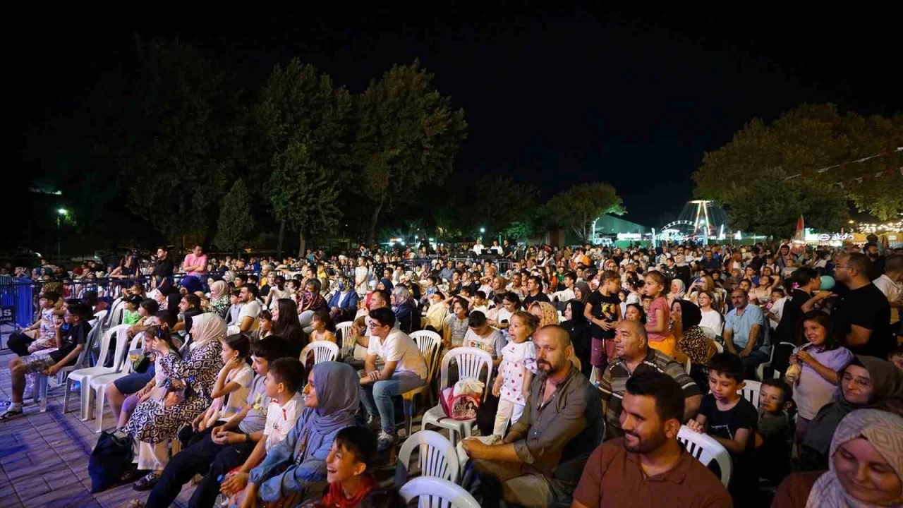 Geleneksel Austos Fuar 1 milyon 100 bin ziyareti arlad