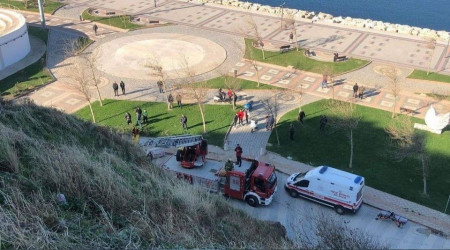 Genç kız uçurumdan düşerek yaralandı