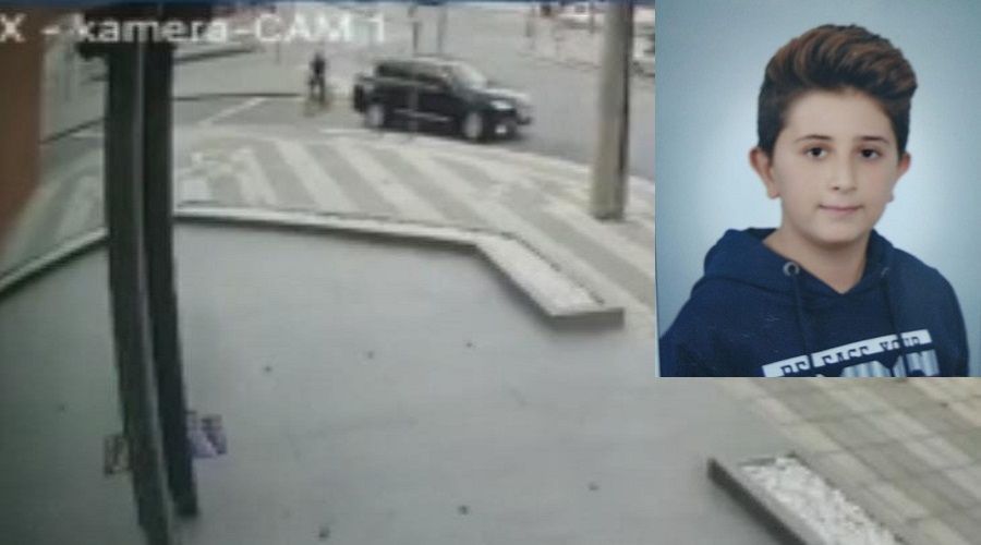 Geri manevra yapanken çarptığı çocuk hayata tutunamadı