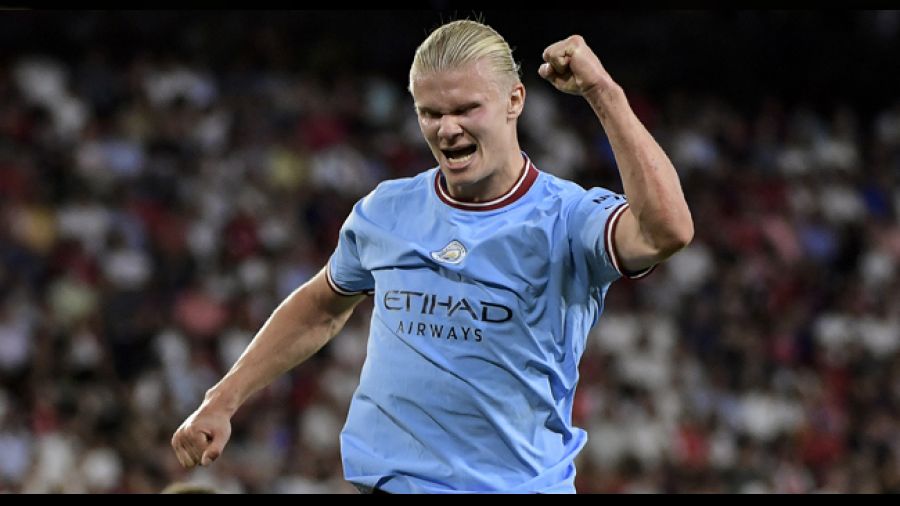 Golleri s�ral�yor, banka hesab�n� dolduruyor