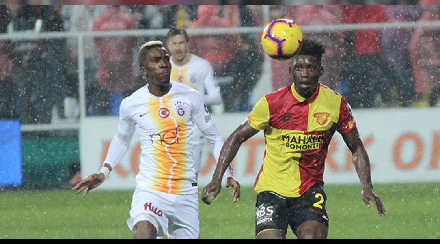 Galatasaray sudan 3 puan çıkardı