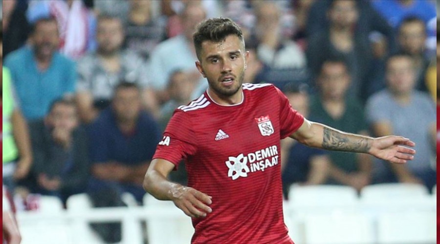 "G.Saray'a transferim yolda iptal oldu"