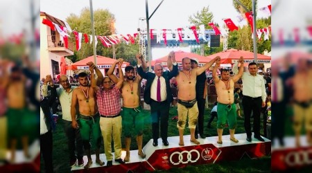 Hacıalan Karakucak Güreşlerinde Başpehlivan Ariç oldu
