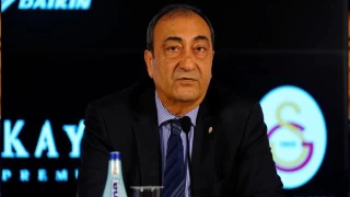 'Hakemler AVM'lerde tokat yemekten mi ekiniyor''